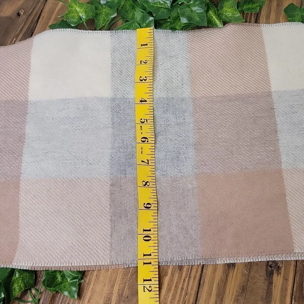 Fraas. The scarf company. Cashmere. Gorgeous. Soft. EUC